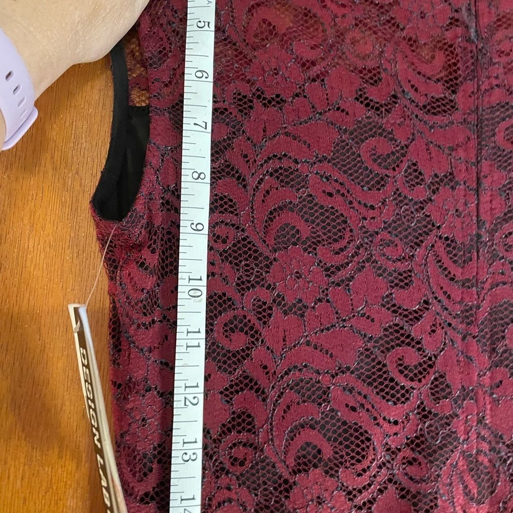Design Lab Lace Dress - Size Small - Picture 13 of 16